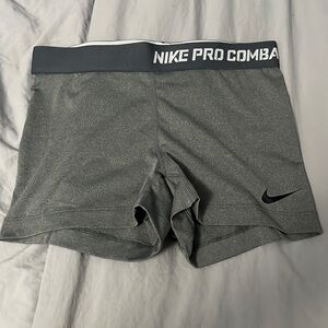 Nike Pro Combat women’s grey short